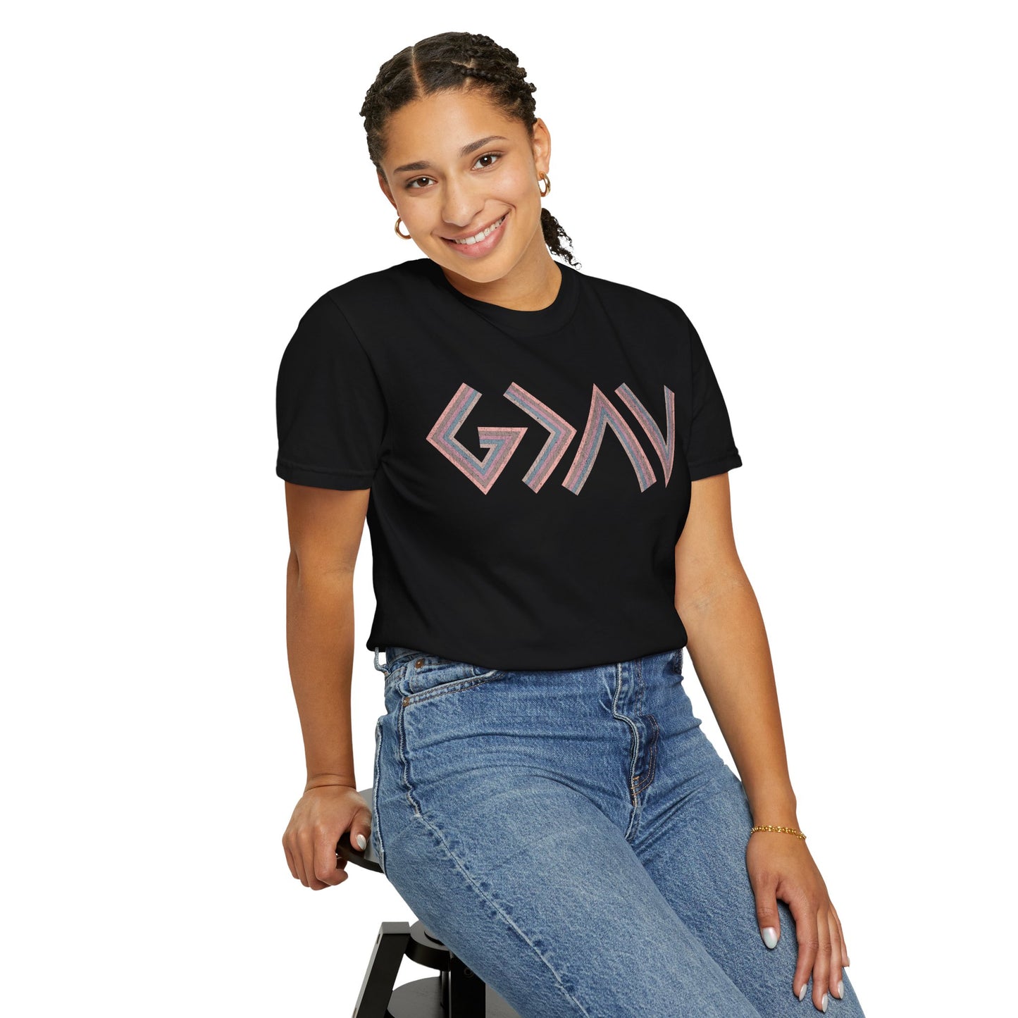 Unisex Garment-Dyed T-shirt with Geo Design - Casual Wear for Every Occasion