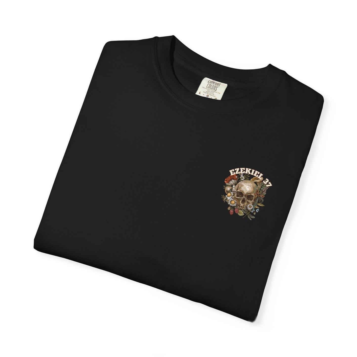 Unisex Skull Graphic T-Shirt, Vintage Aesthetic Tee, Perfect for Halloween, Casual Wear, Gift for Nature Lovers