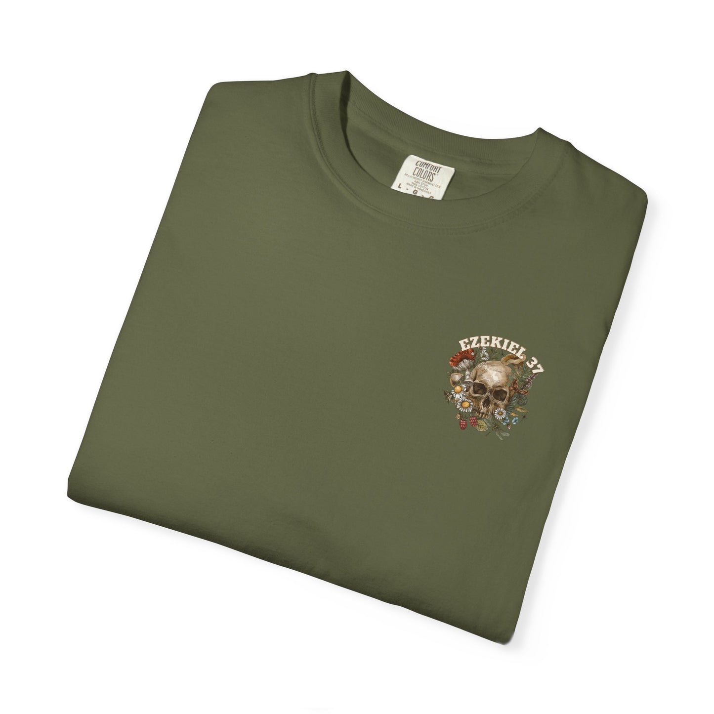 Unisex Skull Graphic T-Shirt, Vintage Aesthetic Tee, Perfect for Halloween, Casual Wear, Gift for Nature Lovers