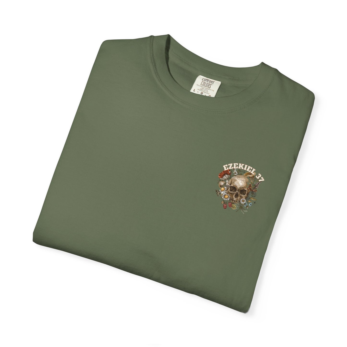 Unisex Skull Graphic T-Shirt, Vintage Aesthetic Tee, Perfect for Halloween, Casual Wear, Gift for Nature Lovers